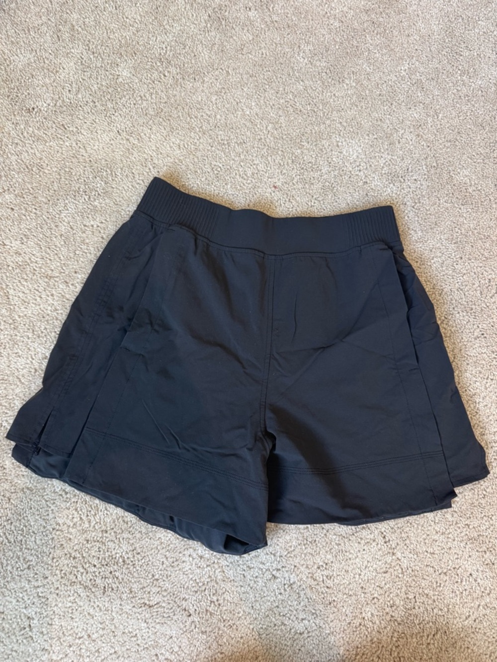 Lululemon stretch woven relaxed-fit high-rise short black 4”